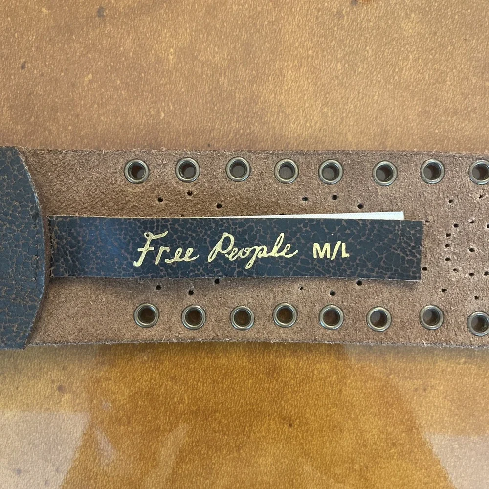 Free People Wide Leather Belt Boho Western Size Med/ Large Brown - Picture 5 of 9